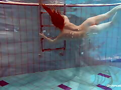 Underwater swimming babe ngantor artis india major Bulbul