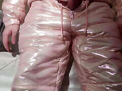 Me masterbating in 80 degrees with snow gear katrina kaff porn movies 1