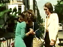 vintage - 1976 - La shy wife touches black cock Extase - 05