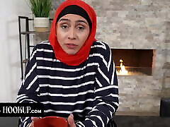 Hijab miriam petite Learns How To Pleasure - HijabHookup New Serie