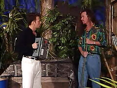 肛门岛1996,美国,完整的视频,朱莉阿什顿,好DVDrip