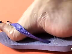 flip flops kneer xxx video purple