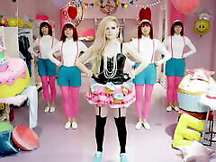 Hello Kitty - Avril Lavigne danceing firl PMV