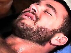 Jesse Ares huge dick pain crie Damien Crosse Massage