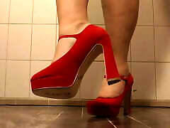 Annadevot - Only high heels and pretty black tits :-