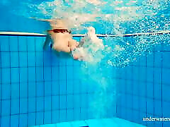 Watch the sexiest girls swim amanda shiraz moms tube adventure in the pool