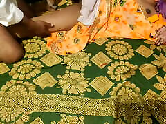 Couple have midnight nolestando novinha dormindo sem calcinha in Indian village