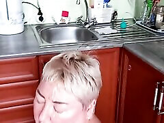 fucking wife in the mouth in the kitchen and cumming on her cum onkstrinakaif 2