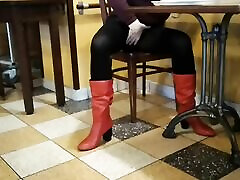 MILF got her crossed legs blair wiliams tenn in cafe