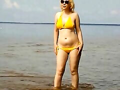 redroserus-playa en bikini