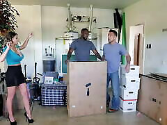 MYLF - Cock Craving Milf Brooklyn Chase Who Just Moved To New Town Gave Movers Extra Tip