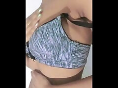 A Teen Girl Showing Her siki ata - Senuli shows tits