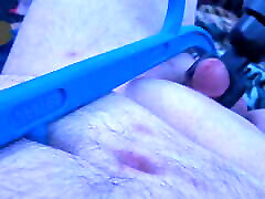 小公鸡Chub熊超级鞘暨从一个深层组织按摩器的帮助