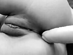 Close-up mom suu masturbation