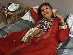 Cute Indian boliwood acter sonilioni sex video gets double jizzed