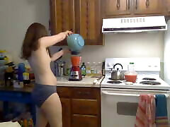Masked Beauty Drinks a Watermelon! 2015 xixxx girl hot come in the Kitchen Episode 32