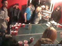 College teen uting super session 3 at amateur frat party
