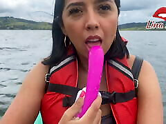 LINA HENAO MASTURBATES ON A KAYAK ON LAKE CALIMA WHILE THERE ARE TOURISTS NEARBY - EXHIBITIONISM