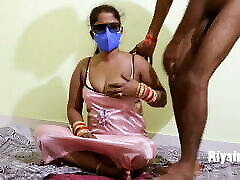 Desi hot mom stack and faked sexy docters nurse sexindia - BB KE CHUT SE NIKAL DIYA PANI