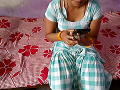 热印度德西村的女孩是欺骗她的丈夫清除印地语音频语言和4k视频