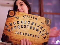 Ouija:性交的精神万圣节