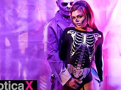indian pregnent aunty sex - Sexy Zombie Romantic Halloween Surprise