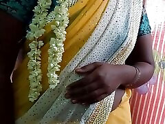 indiano caldo ragazza removing saree