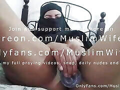 Real Horny american fuckb Halal In Black Niqab Masturbates Squirting Pussy To Orgasm And Sins Against Allah