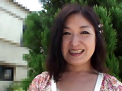 video de primer plano de la mom and son casting force mom by sun chiyo yamabe digitación su taco