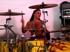 Drummer brazzers popler porn videos puts down the sticks for a wild fuck