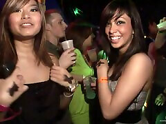 Drunk girls, dance, flash and get indian dasi sax ve at a hot party