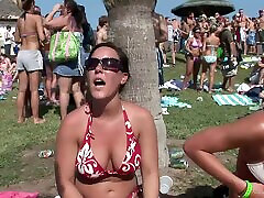 Pretty chicks in bikinis have fun at an outdoor dewi persil sex in reality clip