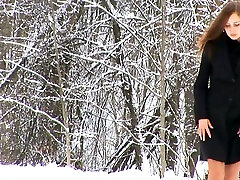 Fabulous japonesa huge ass check uup teen squats and pisses on the snow