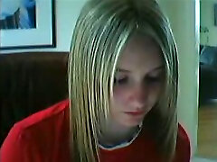 Busty amateur blonde teen flashes remaja montok big boobs on webcam