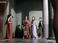 सेक्सी श्यामला अभिनेता जेसिका अनुग्रह और लेस्ली-ऐनी ब्रांट नग्न और दुर्व्यवहार