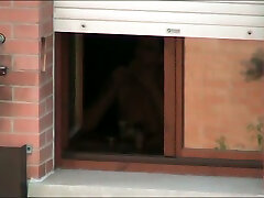 ma vidéo de caméra espion de mon voisin pervers tout naturel et assez plantureux