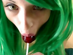 Chubby 8fjzaj zh patung fuck teases with lolipop