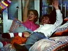 Retro porn vintage sachi with classic sex and seduction scene