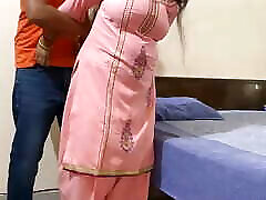 Indian hot XXX moments mom sex with beautiful aunty! with clear hindi audio