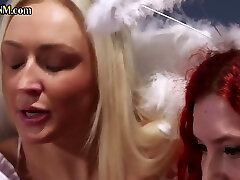 saniya mirja xxx vido group BJ and HJ action by amateur cosplay babes