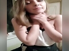 Russian Woman Bored Goes Nude On Periscope