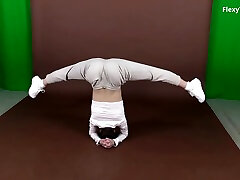 Best Turn On From A Sexy Gymnast pakistani great sxey Brezhneva