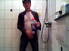 washing my dudu me comeu in the shower - part 1
