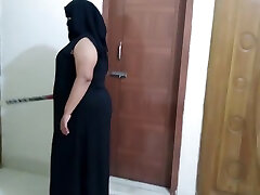 hindi extreme gag swallow Sasurji Ne Apne Bete Ki Patni Ki Gand Choda Aur Unki Chut Ko Faad Diya - Indian muslim aunti sex black burkha Story