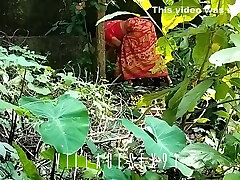 Village Living Lonly Bhabi Sex In Outdoor cherry crush gangbang Video By Villagesex91