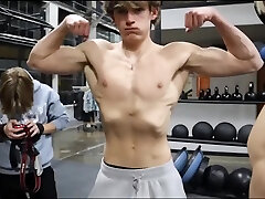 Vid - Super Cute Hot Sexy Blond Boy Workout With Friends Tube