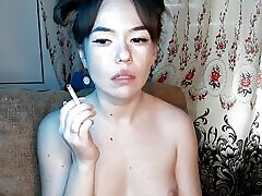 Stepsister took off her bra for a tube porn aysuhan and smokes