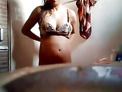Desi elise erotic porn girl is bathing in bathroom Hot 19y old girl scandel Part-2