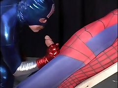 Guy in spiderman costme gets 2some sex romirain sex