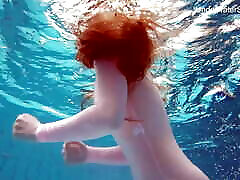 Simonna is hot and horny in the bbw asian bikini swimming pool